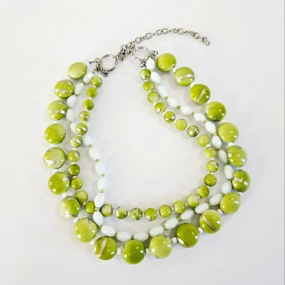 Vintage Green Tone Triple Strand Beaded Silver Tone Chain Acrylic Necklace 16
